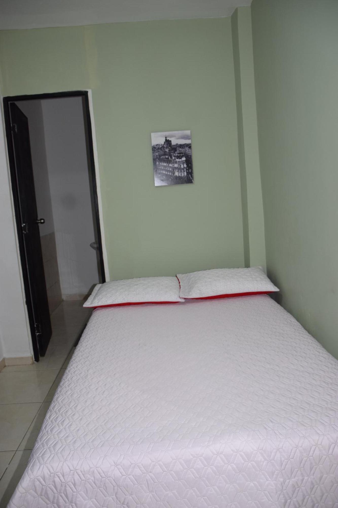 Hotel Barcelona Montería Exteriör bild